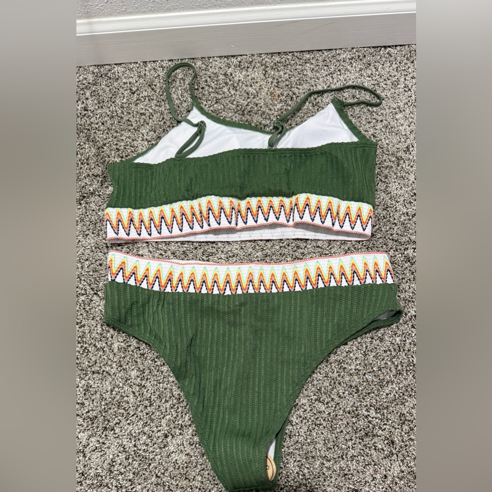 Green Ribbed Two-Piece Bikini with Chevron Trim - Size XL - Picture 3 of 6
